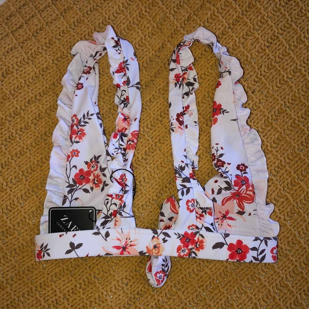 Matching bikini set - Picture 2 of 2